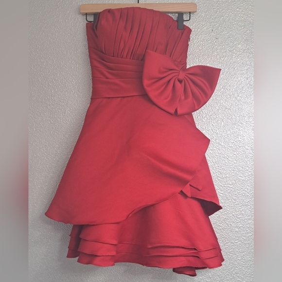 Landy Bridal Wine Strapless Satin Dress Sorority Winter Formal Size Small - Picture 2 of 16